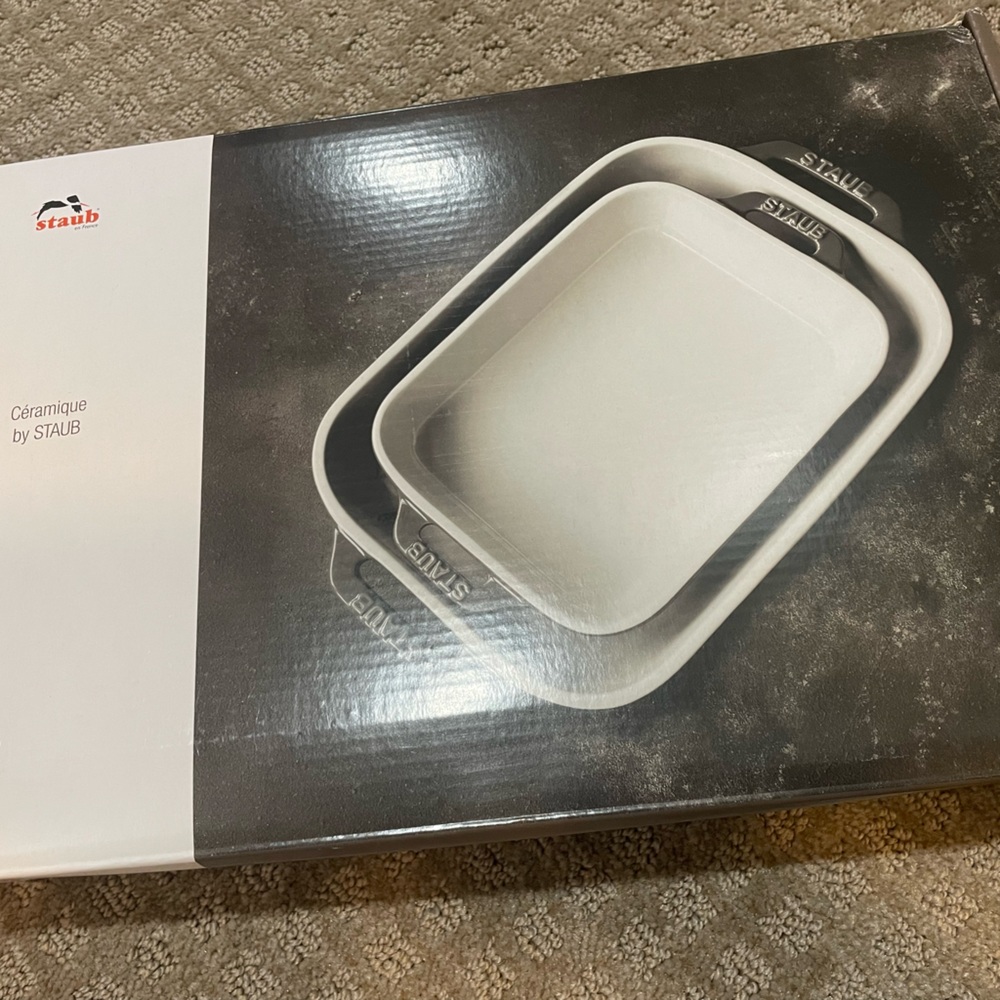 Staub bakeware set color blue